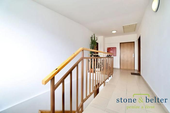 Pronájem bytu 1+kk, Praha - Čimice, K Ládví, 48 m2