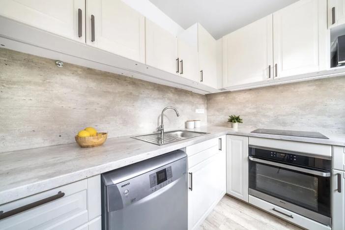 Prodej bytu 2+1, Praha - Vokovice, Syrská, 52 m2