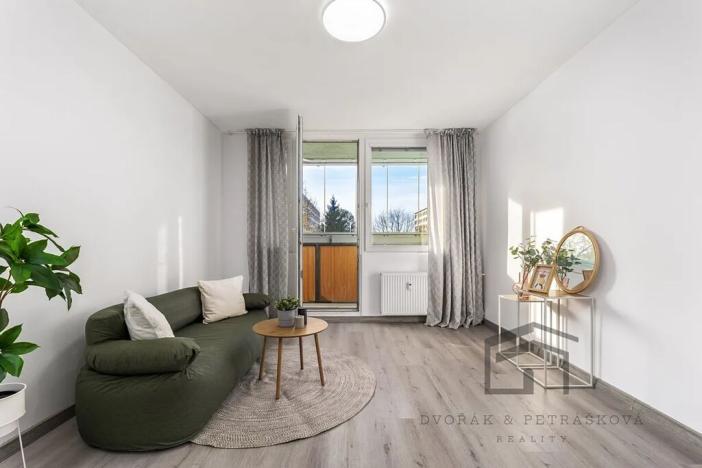 Pronájem bytu 1+1, Praha - Záběhlice, Jabloňová, 33 m2