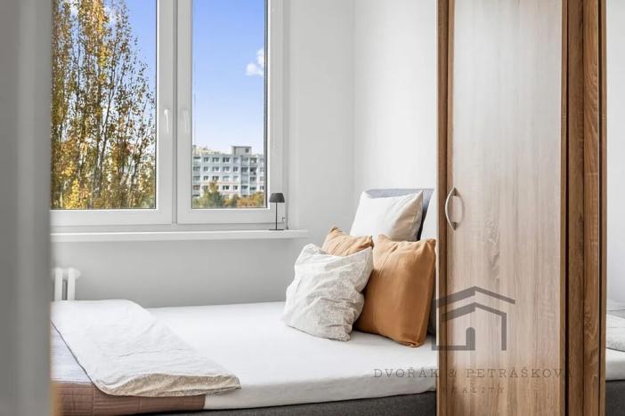 Prodej bytu 3+kk, Praha - Horní Měcholupy, Janovská, 63 m2