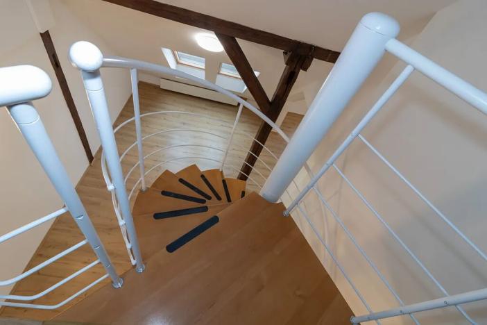 Pronájem atypického bytu, Praha, Na Švihance, 224 m2