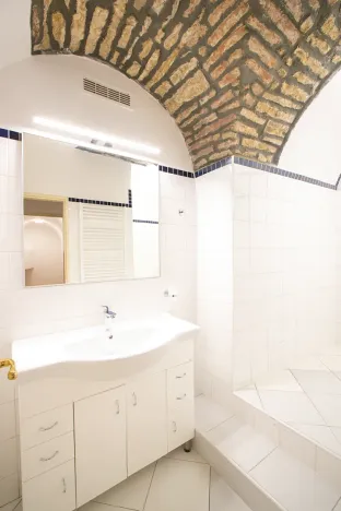 Prodej bytu 2+1, Praha - Hradčany, Úvoz, 126 m2