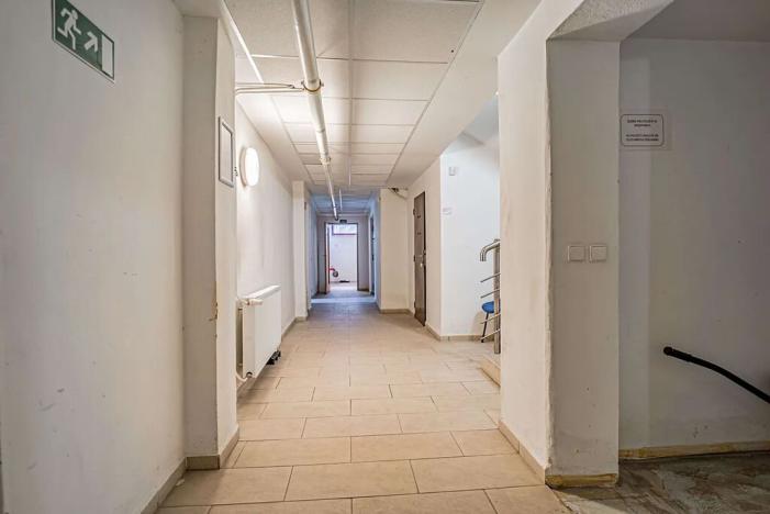 Prodej kanceláře, Třinec, 2388 m2