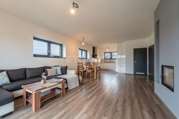 Prodej rodinného domu, Kornatice, 270 m2