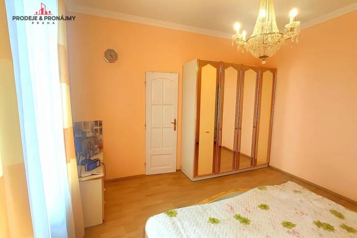 Prodej vily, Praha - Suchdol, 243 m2