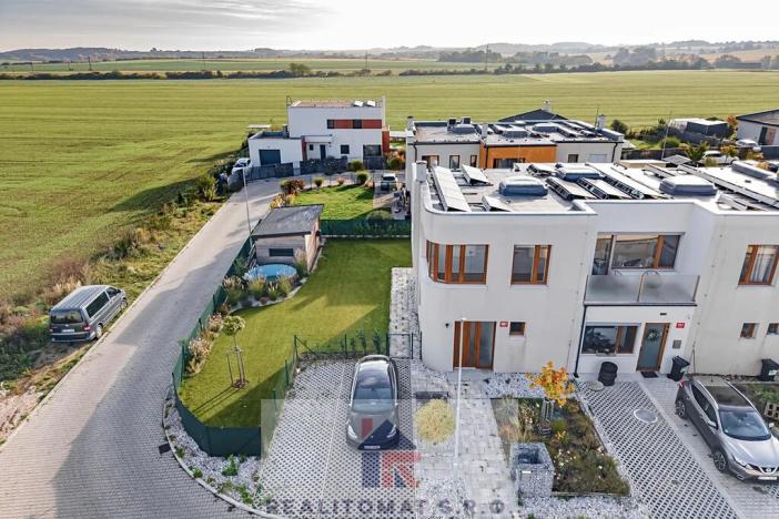 Prodej bytu 4+kk, Horoušany, Rubínová, 92 m2