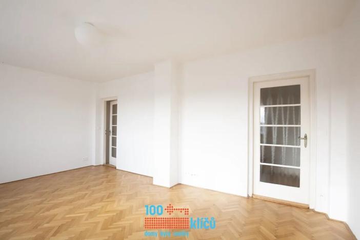 Pronájem bytu 1+kk, Praha - Holešovice, Umělecká, 37 m2