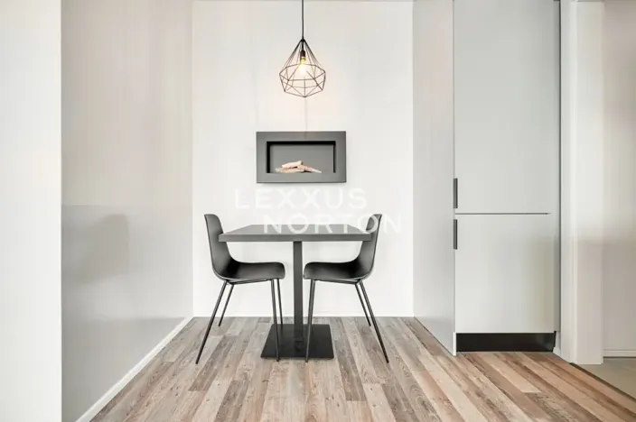 Pronájem bytu 1+kk, Praha - Strašnice, Zvěřinova, 39 m2