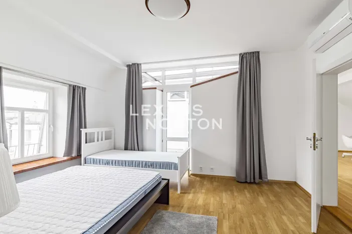 Pronájem atypického bytu, Praha - Nové Město, Dřevná, 250 m2