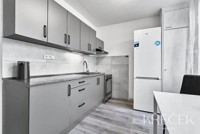 Pronájem bytu 2+1, Třebíč, Modřínová, 50 m2