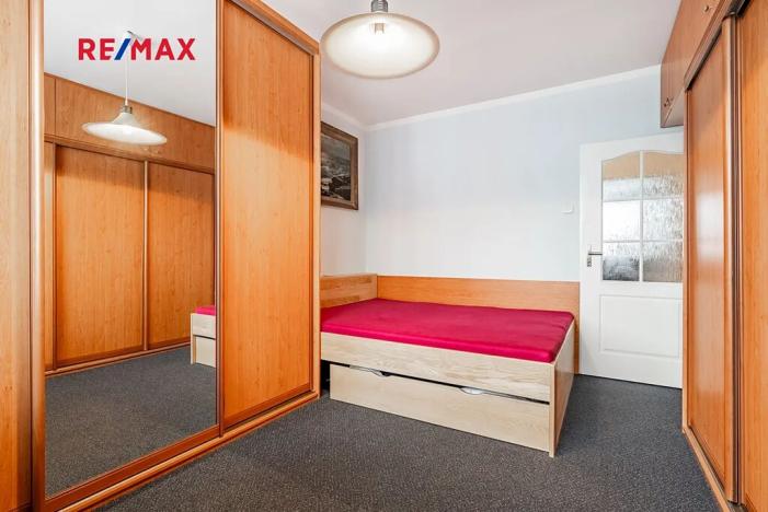 Prodej bytu 3+1, Praha - Horní Počernice, Komárovská, 67 m2