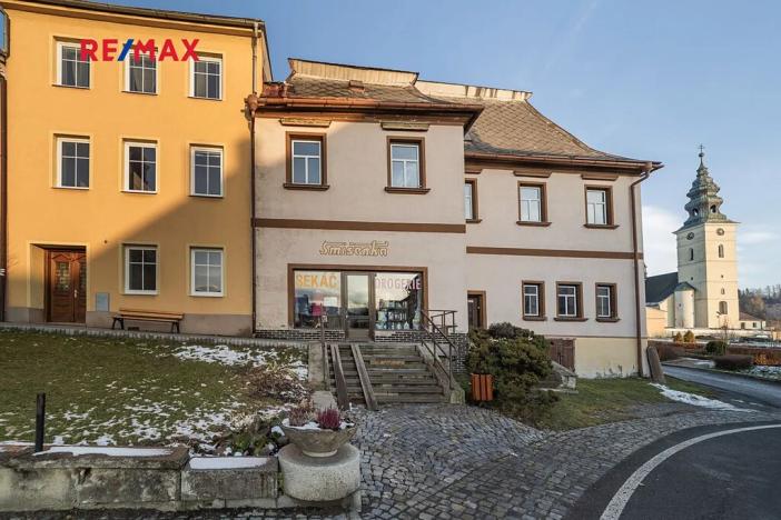 Prodej rodinného domu, Staré Město, nám. Osvobození, 444 m2