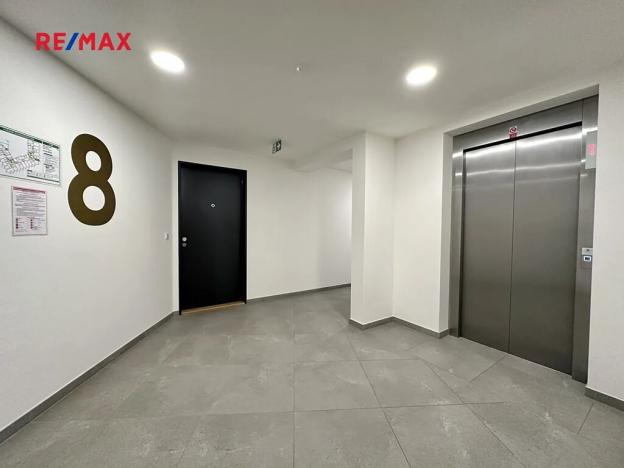 Pronájem bytu 2+kk, Praha - Strašnice, Ramonova, 50 m2