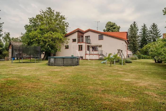 Prodej komerční nemovitosti, Sulice, Hlavní, 370 m2