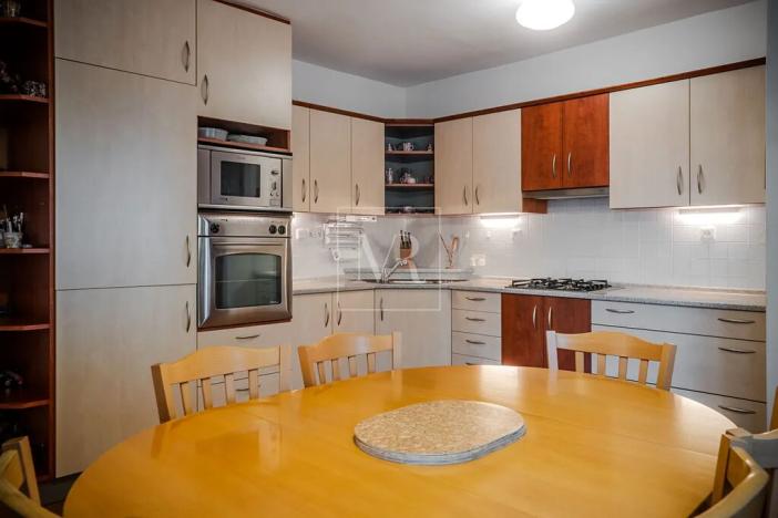 Prodej komerční nemovitosti, Sulice, Hlavní, 370 m2