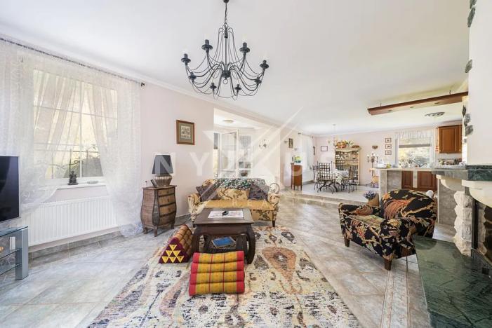 Prodej rodinného domu, Český Šternberk, 237 m2