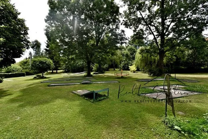 Prodej apartmánu, Hranice, 297 m2