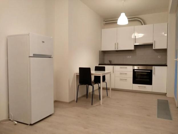 Pronájem bytu 1+kk, Praha - Zličín, Sazovická, 36 m2