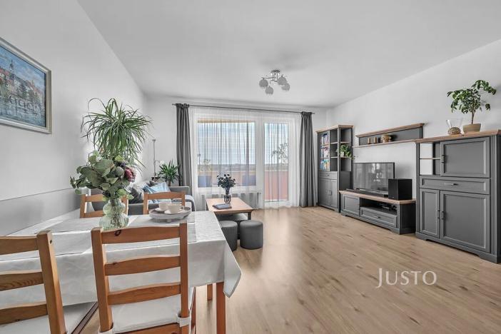 Prodej bytu 2+kk, Praha - Dolní Počernice, U konečné, 61 m2