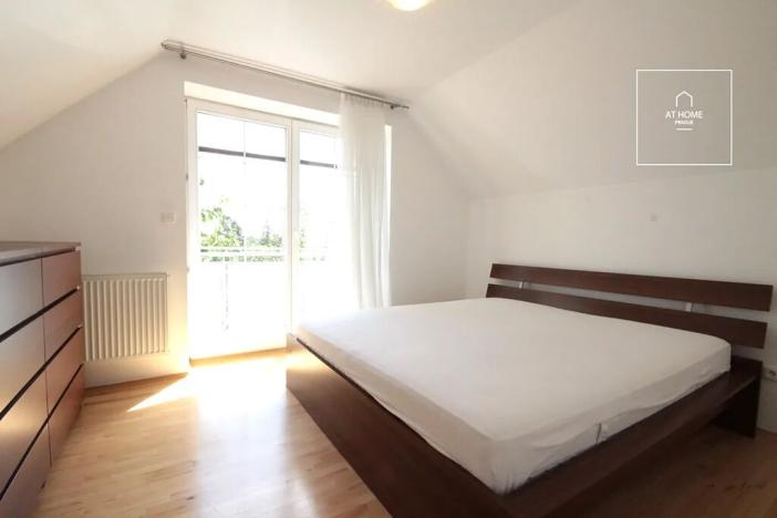 Pronájem rodinného domu, Praha - Suchdol, Havraní, 253 m2