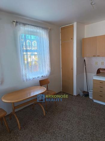 Prodej bytu 2+kk, Úpice, Národní, 43 m2