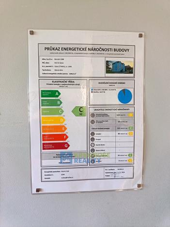 Prodej bytu 2+kk, Úpice, Národní, 43 m2