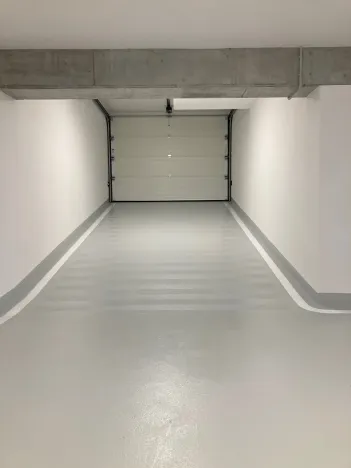 Pronájem garážového stání, Praha - Žižkov, Na rovnosti, 15 m2