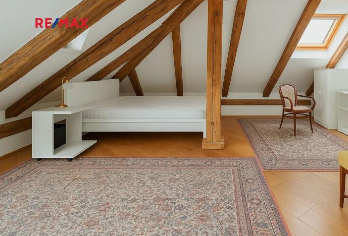 Pronájem bytu 2+kk, Praha - Malá Strana, Sněmovní, 80 m2