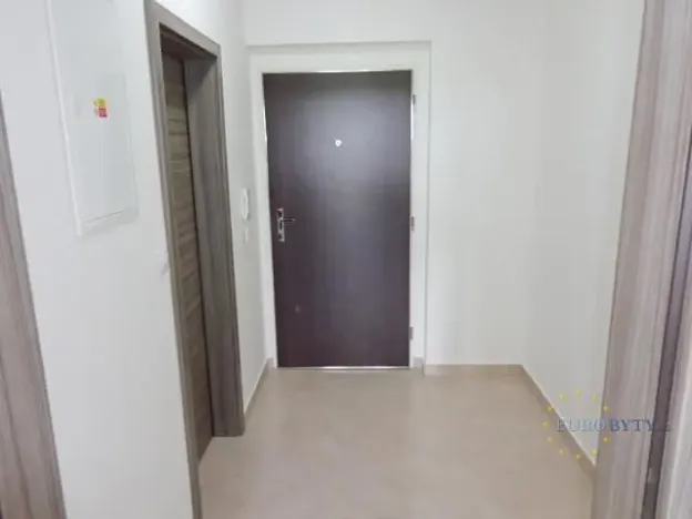 Pronájem bytu 1+kk, Praha - Letňany, Kadečkové, 35 m2