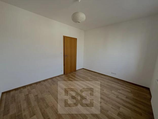 Pronájem bytu 2+kk, Praha - Holešovice, V háji, 58 m2