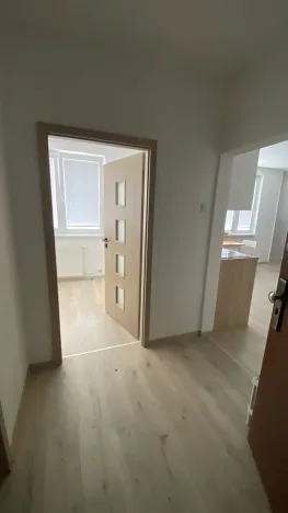 Pronájem bytu 2+kk, Bratislava, Slovensko, Topoľčianska, 38 m2