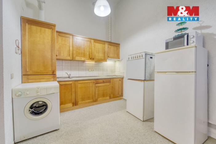 Prodej bytu 1+kk, Plzeň - Vnitřní Město, Veleslavínova, 59 m2