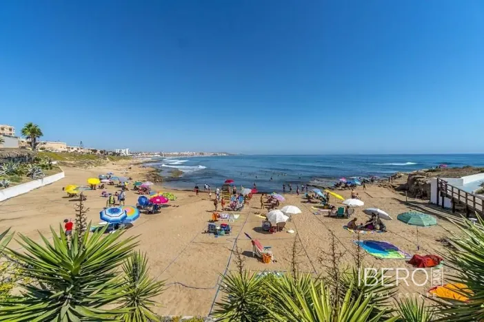 Prodej bytu 2+kk, Algeciras, Španělsko, Calle Cabo Cervera, 34 m2