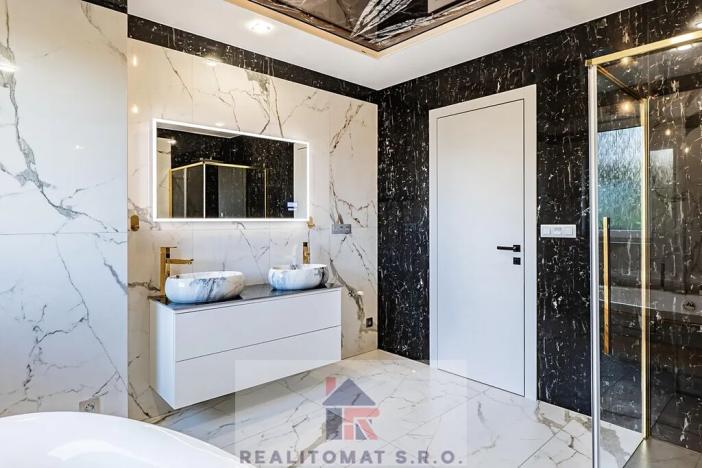 Prodej bytu 4+kk, Praha - Komořany, Pod lesem, 127 m2