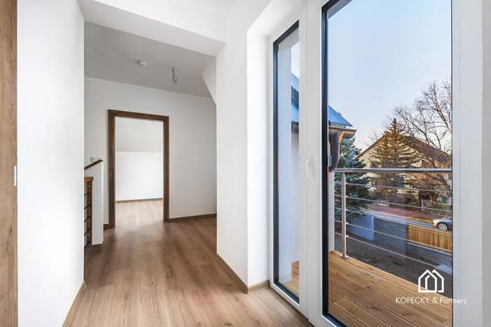 Prodej bytu 5+kk, Praha - Běchovice, Pplk. Nováčka, 139 m2