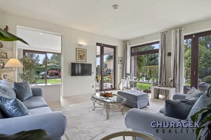 Prodej rodinného domu, Ohrobec, Oblouková, 446 m2