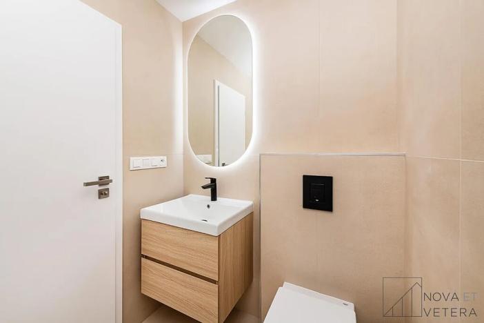 Prodej bytu 4+kk, Praha - Holešovice, Na Maninách, 95 m2