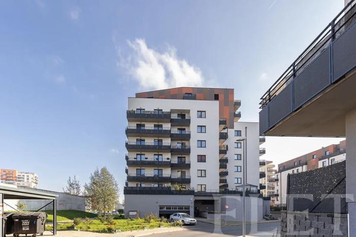 Pronájem bytu 1+kk, Praha - Letňany, Škrábkových, 31 m2