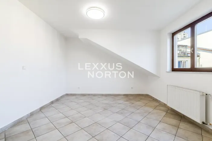 Prodej bytu 2+kk, Praha - Smíchov, Kořenského, 48 m2