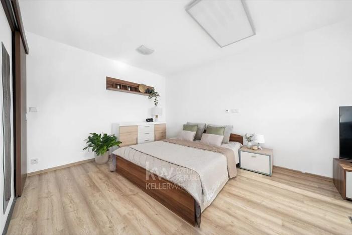 Prodej bytu 1+kk, Praha - Žižkov, Jeseniova, 39 m2
