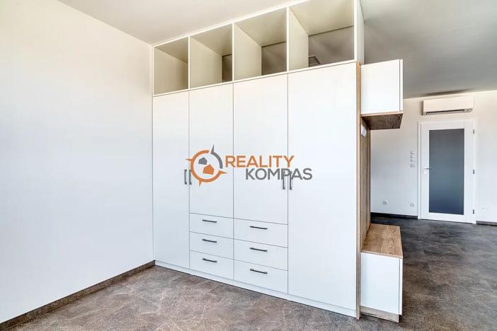 Pronájem bytu 2+kk, Hodonín, Smetanova, 45 m2