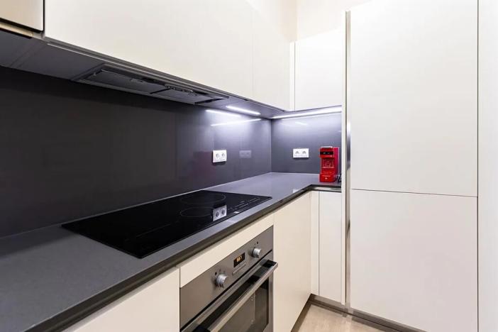 Pronájem bytu 3+1, Praha - Nové Město, Bolzanova, 93 m2