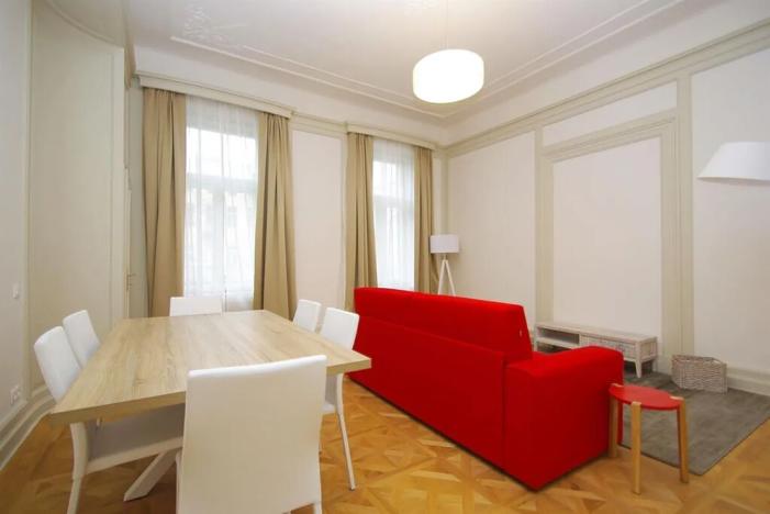 Pronájem bytu 2+1, Praha - Nové Město, Bolzanova, 92 m2