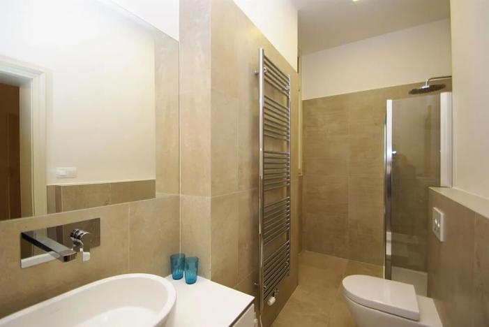 Pronájem bytu 2+1, Praha - Nové Město, Bolzanova, 92 m2