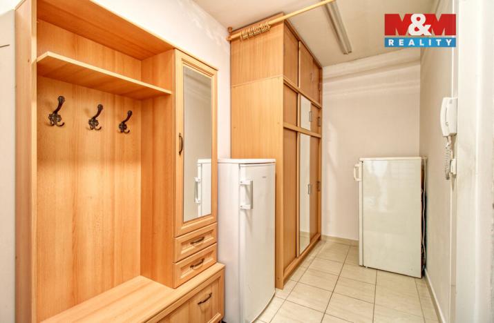Prodej bytu 3+1, Karlovy Vary, U Koupaliště, 70 m2
