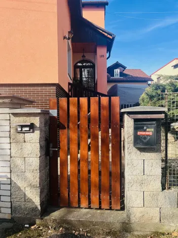 Pronájem rodinného domu, Jesenice, K Belnici, 90 m2