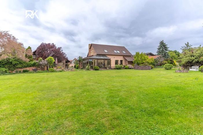 Prodej rodinného domu, Bříství, 375 m2