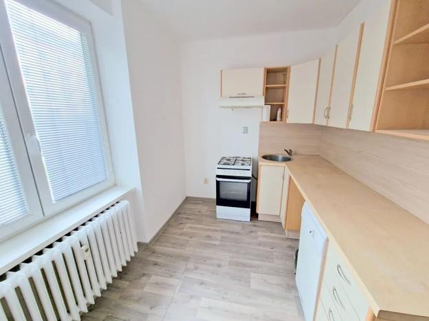 Pronájem bytu 1+1, Příbram, Bratří Čapků, 34 m2