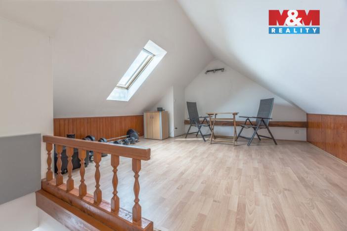 Prodej bytu 4+1, Střemy, 108 m2