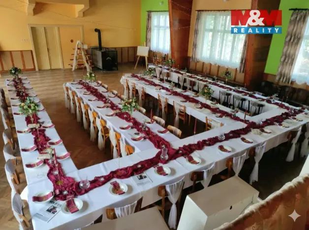 Prodej obchodního prostoru, Žlebské Chvalovice, 470 m2